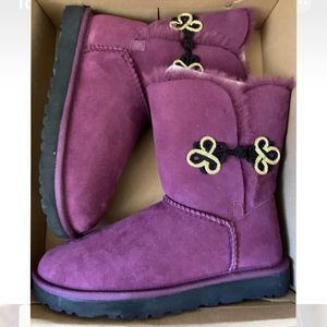 Uggs Bailey gold Mariko